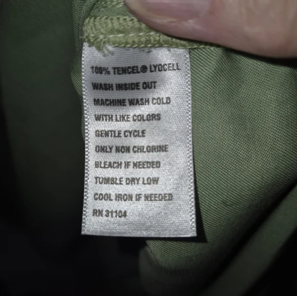 CROWN & IVY 100% LYOCELL Button-Up Shirt - Picture 10 of 10